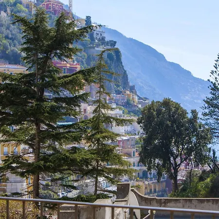 Near Grande Positano